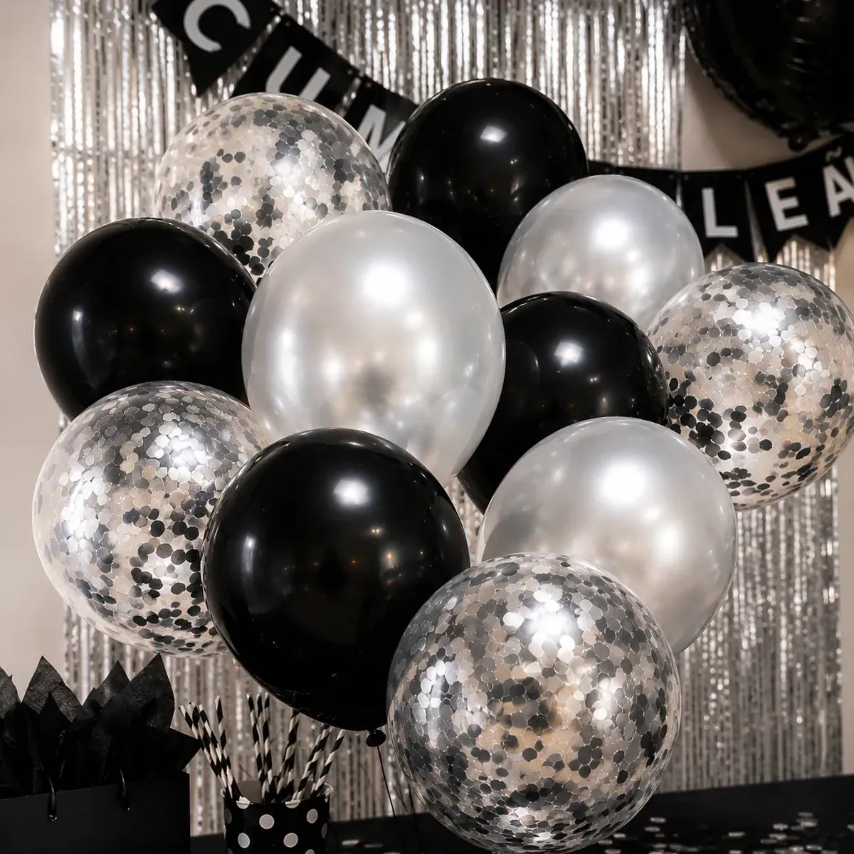 Kit Decoración Cumpleaños Negro Plateado | Fiesta Completa