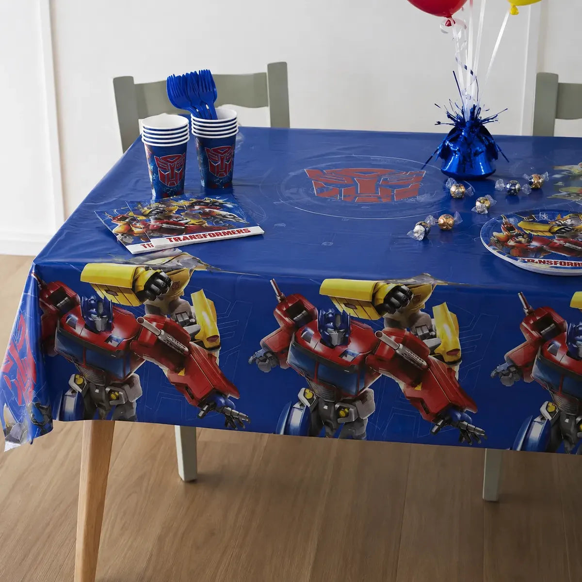 Pack Decoración Cumpleaños Transformers para 36 Personas