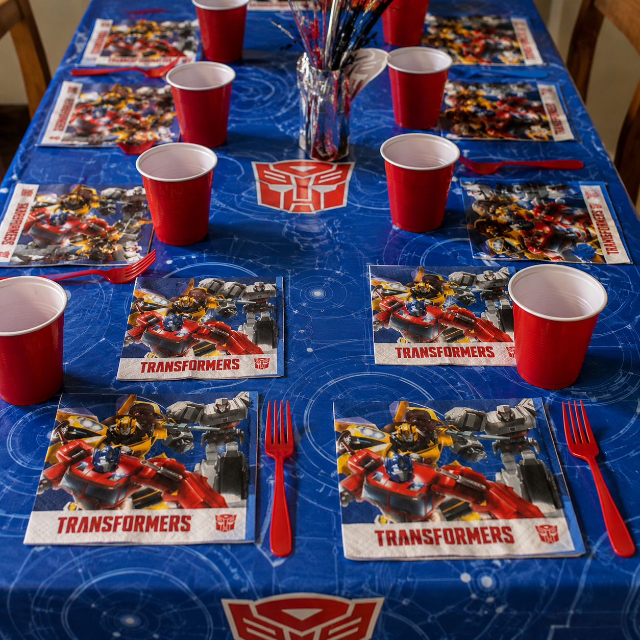 Pack Decoración Cumpleaños Transformers para 30 Personas